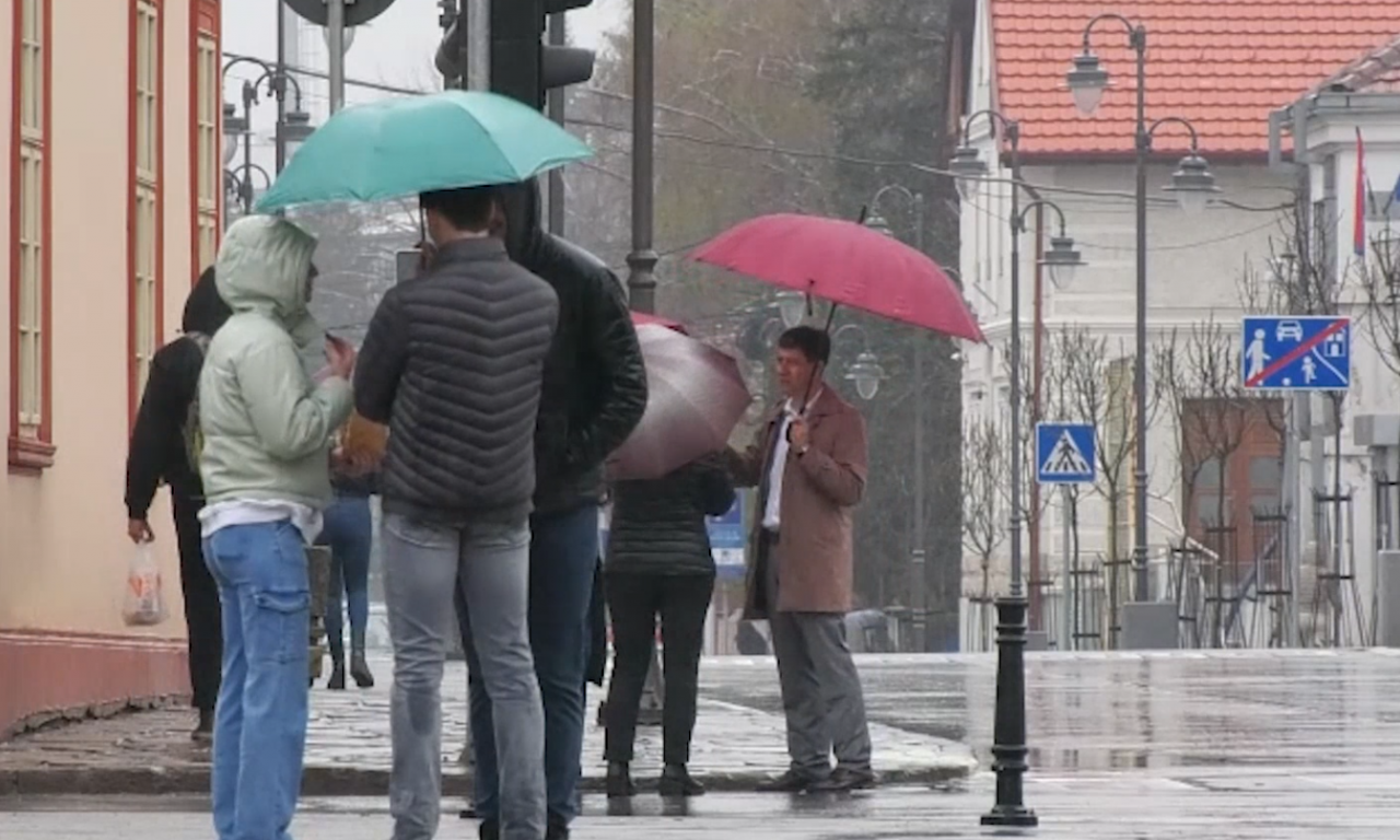 STRAH OD POPLAVA U OVOM DELU SRBIJE RASTE Uveden prvi stepen pripravnosti - evo kakvo je stanje na terenu (VIDEO)
