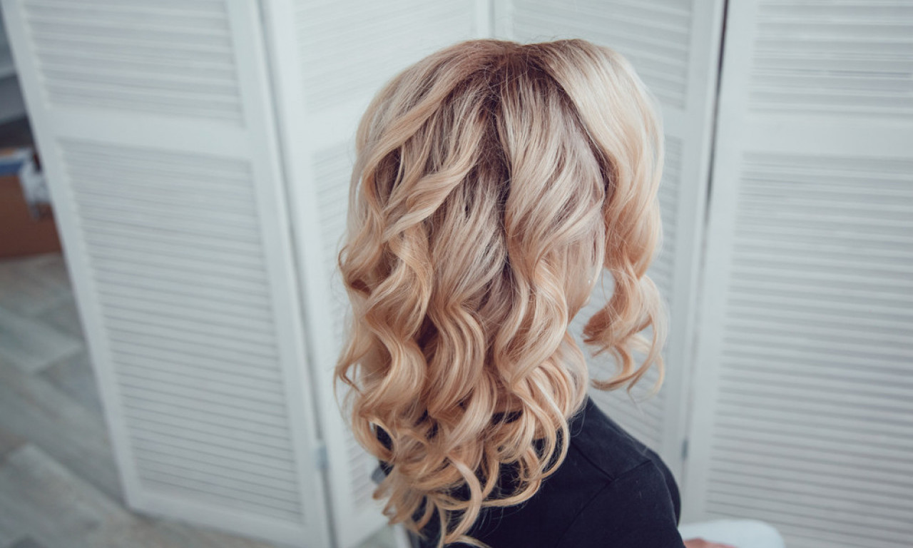 NE TREBA VAM NI FIGARO NI PEGLA Pet trikova za savršene talase uz pomoć šašavih stvari iz kuće