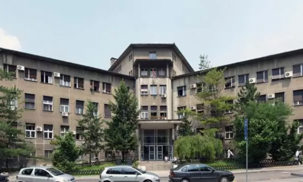 OVAJ FAKULTET U BEOGRADU PREKINUO JE ŠTRAJK Oglasila se dekanka