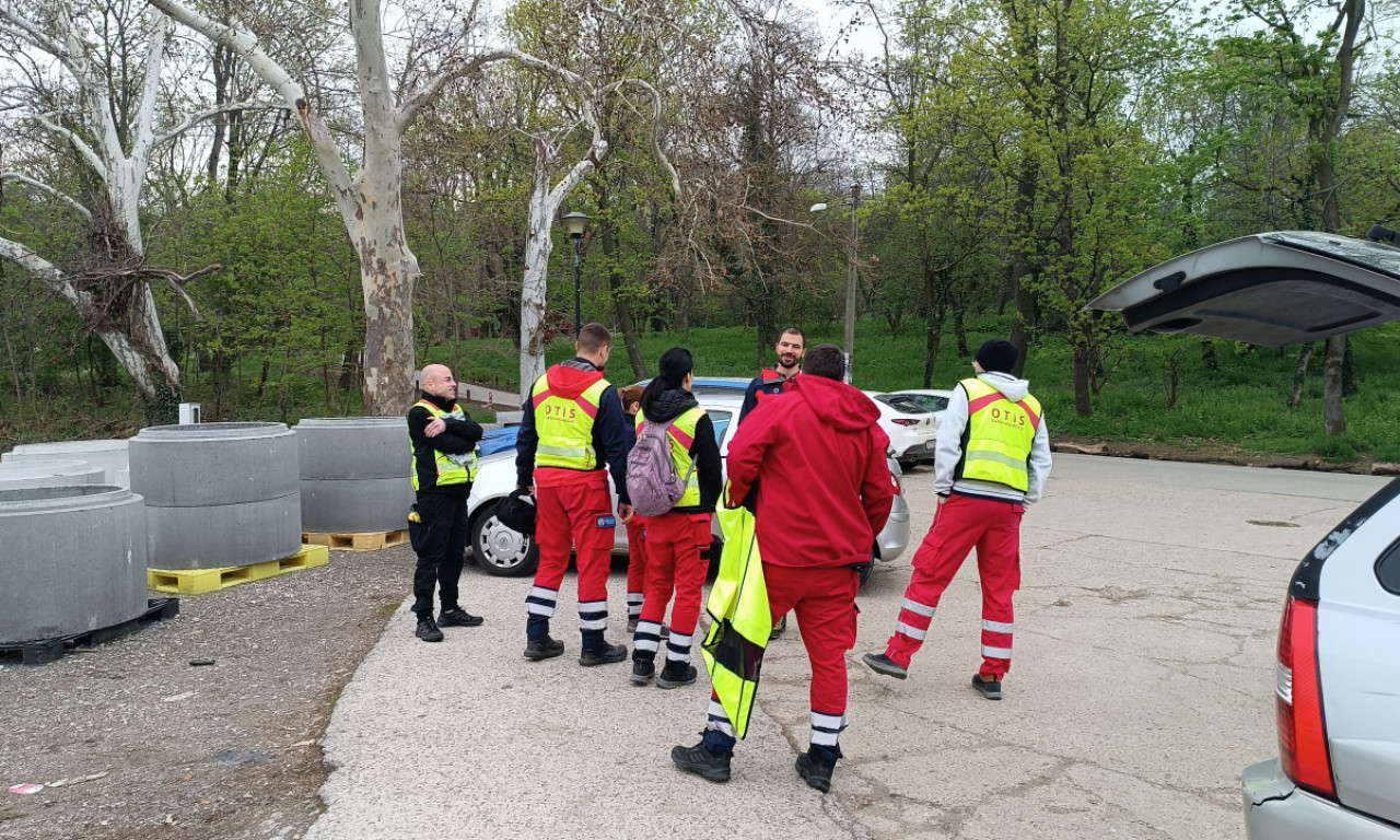OVO NIKAKO NE SMETE DA RADITE U SLUČAJU POPLAVE Detaljna upustva o ponašanju - najvažnije je da pripremite jednu stvar