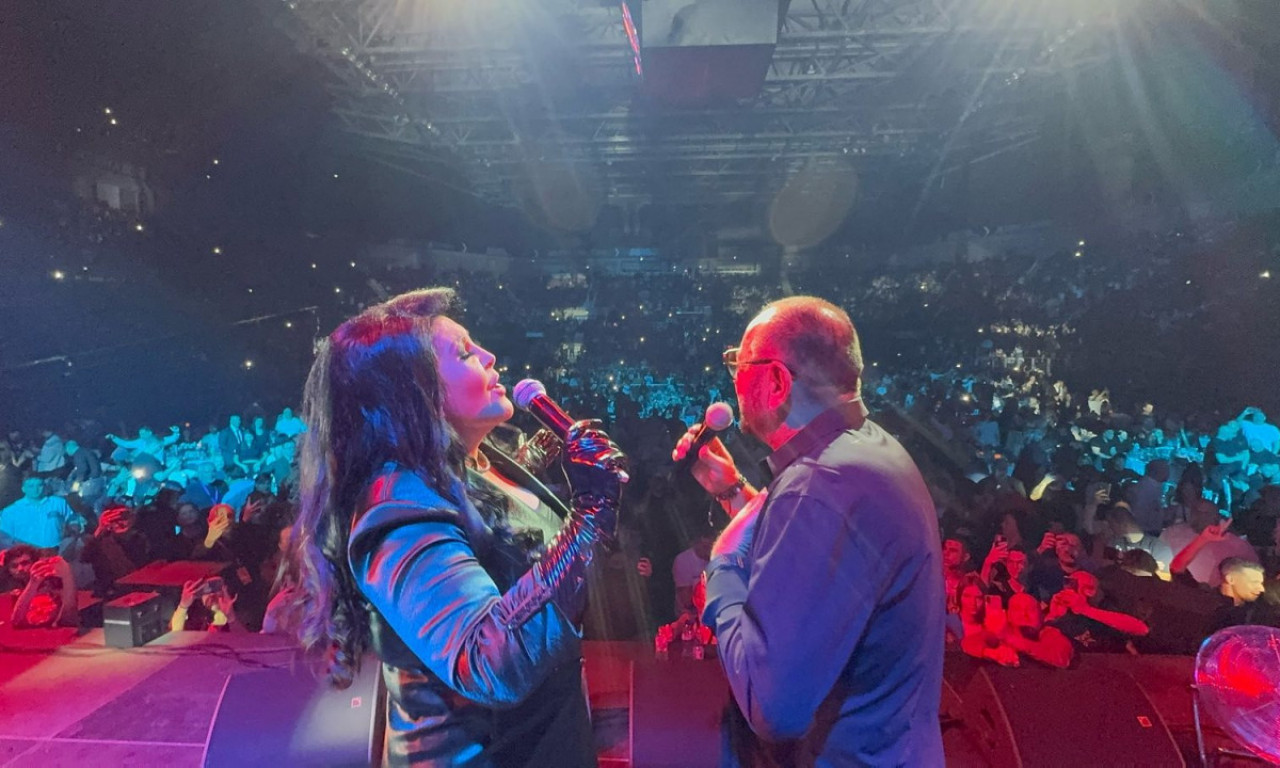 LJUBAV NE POZNAJE GRANICE Dragana Mirković i Mile Kitić ovim potezom izazvali delirijum u Sofiji (VIDEO)