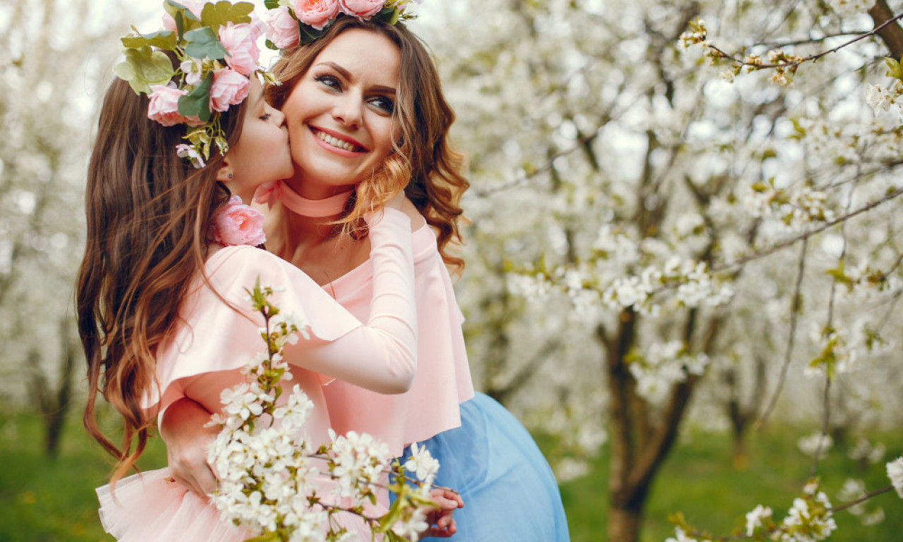 NEDELJNI HOROSKOP Lavovi u centru pažnje, Device sve preispituju, a Vage traže mir!