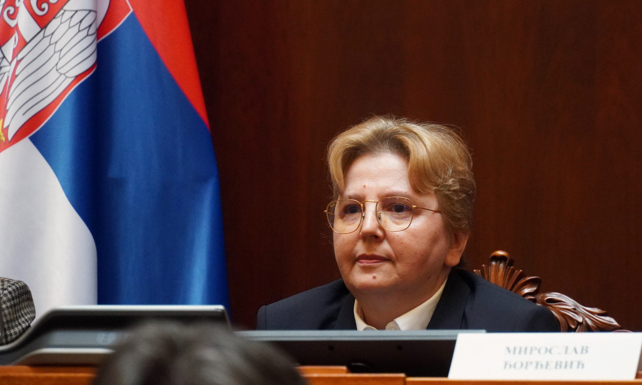 STARČEVIĆ ZAHTEVA OSTAVKU DOLOVAC Smatra je odgovornom zbog neprocesuiranja slučaja "zvučni top’“