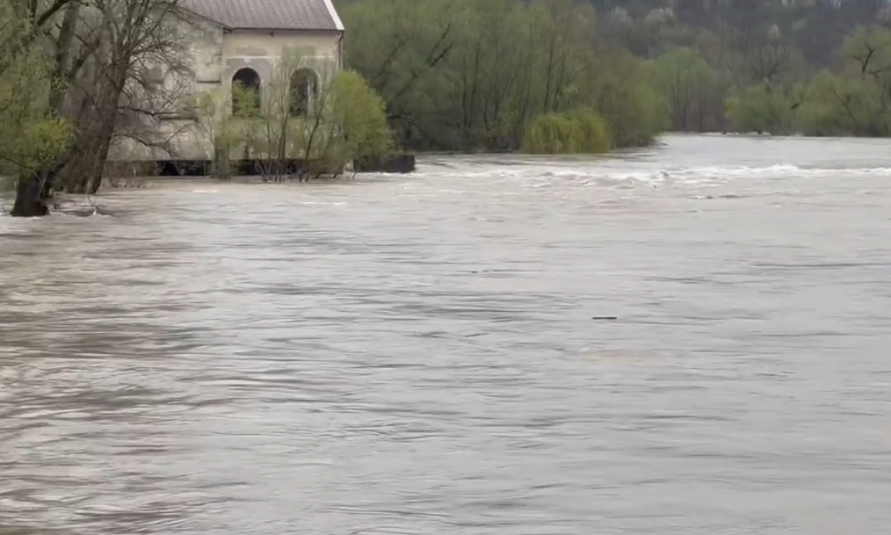 PROGLAŠENA VANREDNA SITUACIJA U BANJALUCI Sve raspoložive ekipe na terenu 24 sata