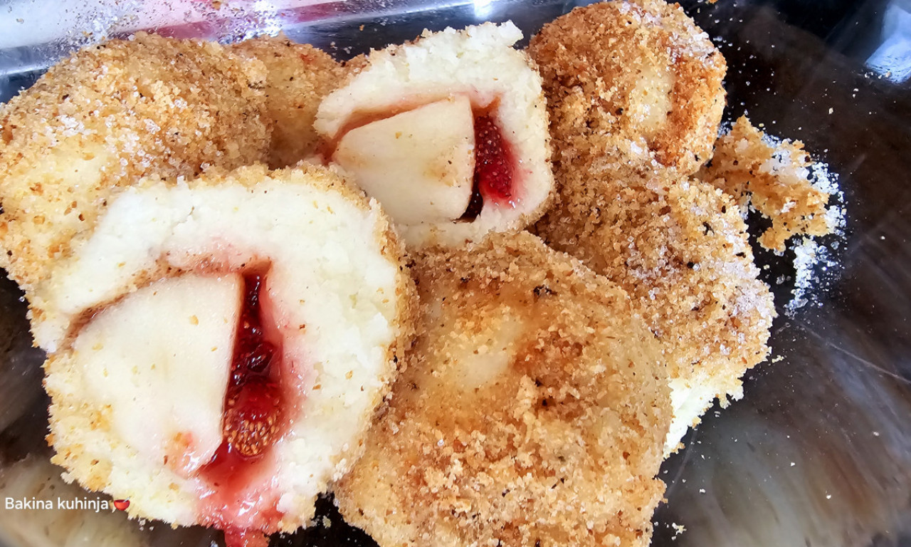 KNEDLE KAO PENA Najmekše knedle s grizom koje ste ikada probali!