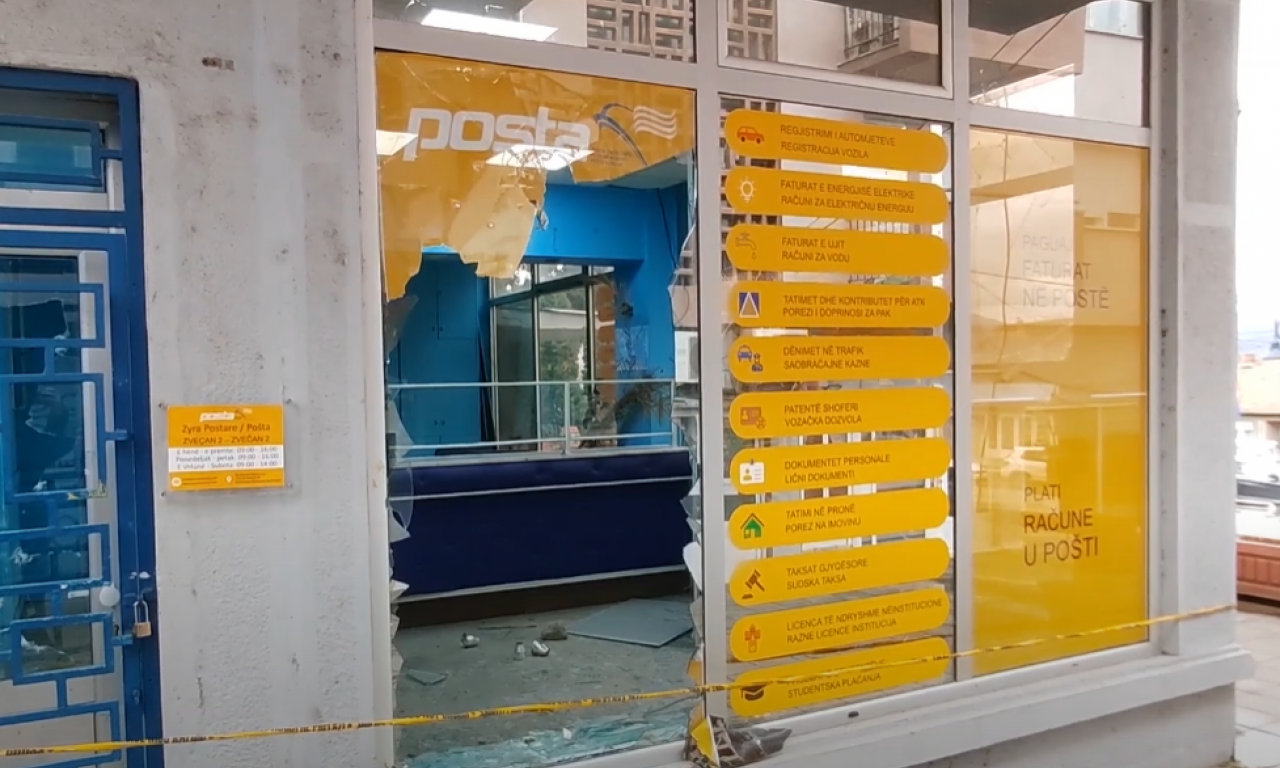 EKSPLOZIJA U POŠTI NA JUGU SRBIJE Staklo na sve strane, izlog odleteo u vazduh (FOTO+VIDEO)
