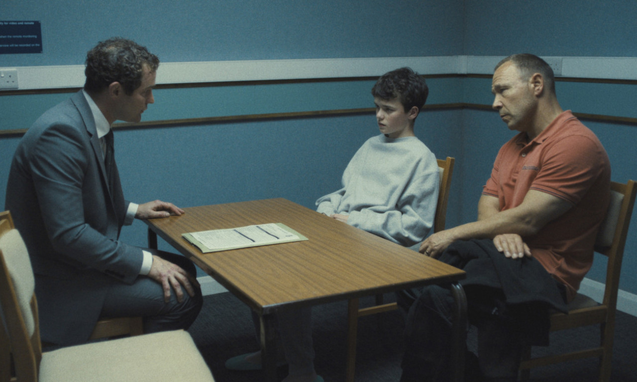 SERIJA "ADOLESCENCIJA" OTVORILA OČI RODITELJIMA Ove skrivene poruke tinejdžeri razmenjuju pomoću emotikona (FOTO+VIDEO)