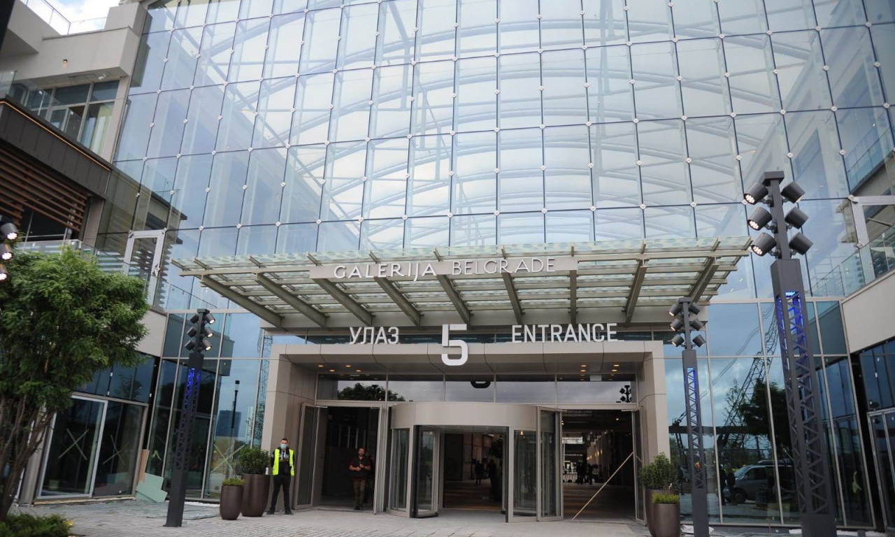 IZBODEN MUŠKARAC U BEOGRADU Isplivali jezivi detalji tuče ispred TC "Galerija" - evo šta se desilo