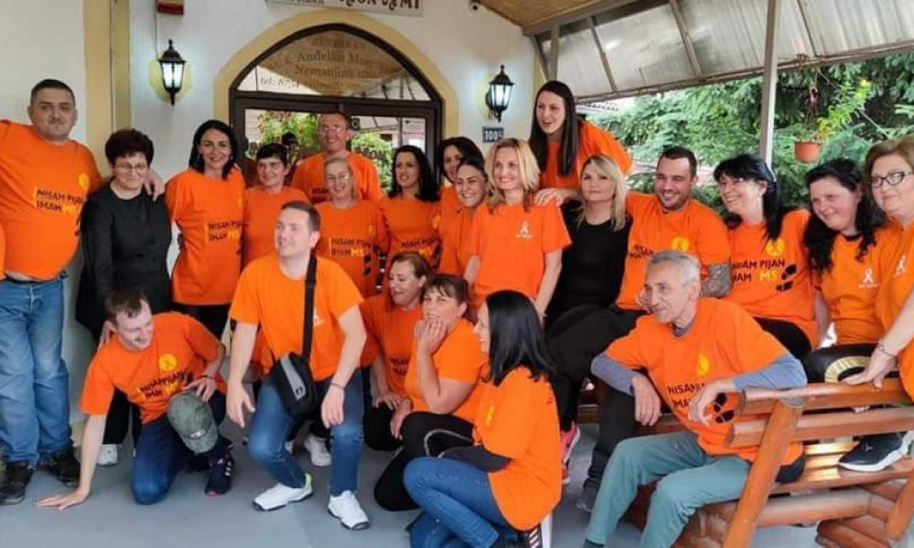 OVI OBRENOVČANI BORE SE KAO LAVOVI SA BOLEŠČU KOJA IMA 1.000 LICA Sada im je potrebna naša pomoć (FOTO)
