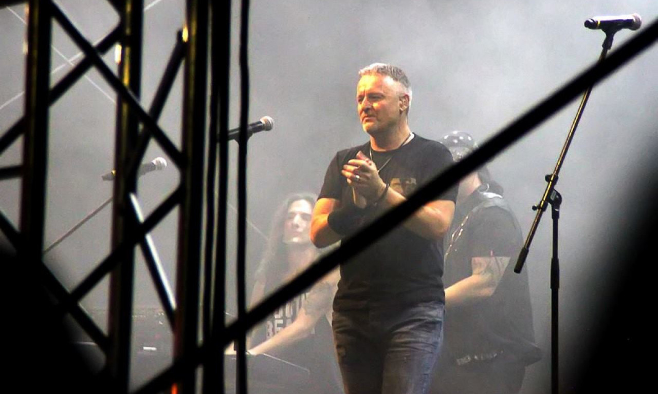 POSLANICA U SABORU PORUČILA MLADIMA: Tompson debelo unovčio svoje domoljublje