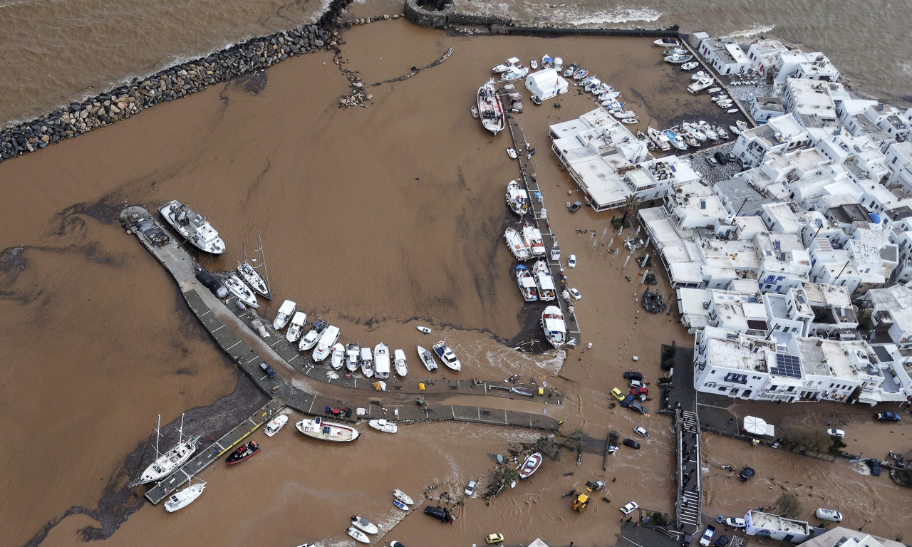 GRČKA ZAVIJENA U CRNO Vodena bujica nemilosrdna - pogledajte jezive scene katastrofe u omiljenom letovalištu!