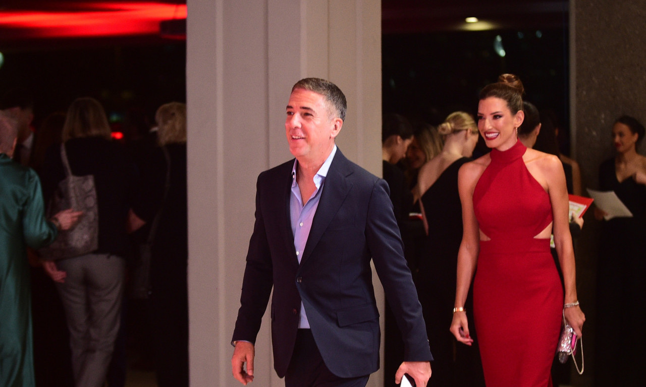 JOKSIMOVIĆI DANAS SLAVE Željku je rođendan, a niko ne može da veruje koliko pevač puni godina