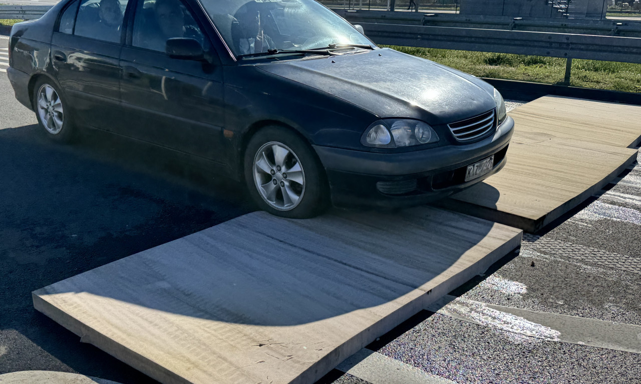 POJAČANE MERE BEZBEDNOSTI NA GRANIČNOM PRELAZU Vozači, pogledajte šta vas čeka!