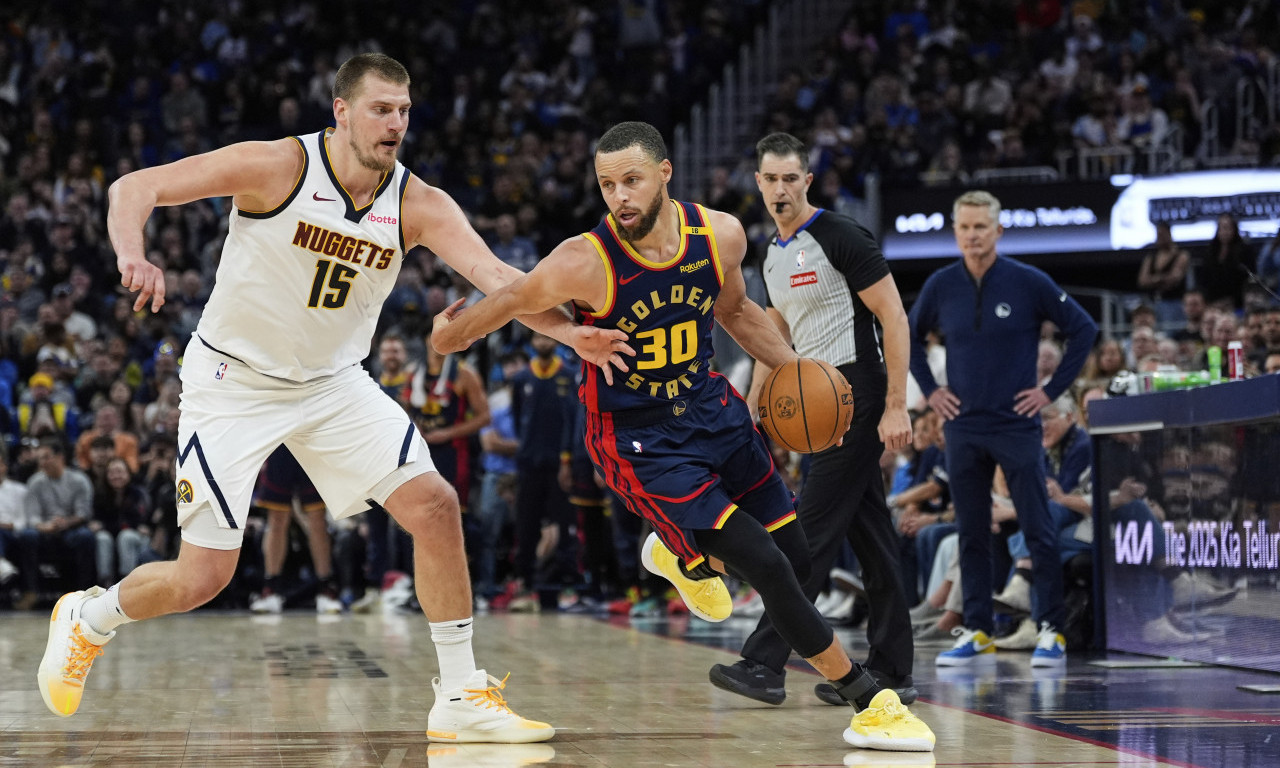 SCENA SA KLUPE OBIŠLA SVET! Kari srušio Denver, a Jokić „pukao“ (FOTO/VIDEO)