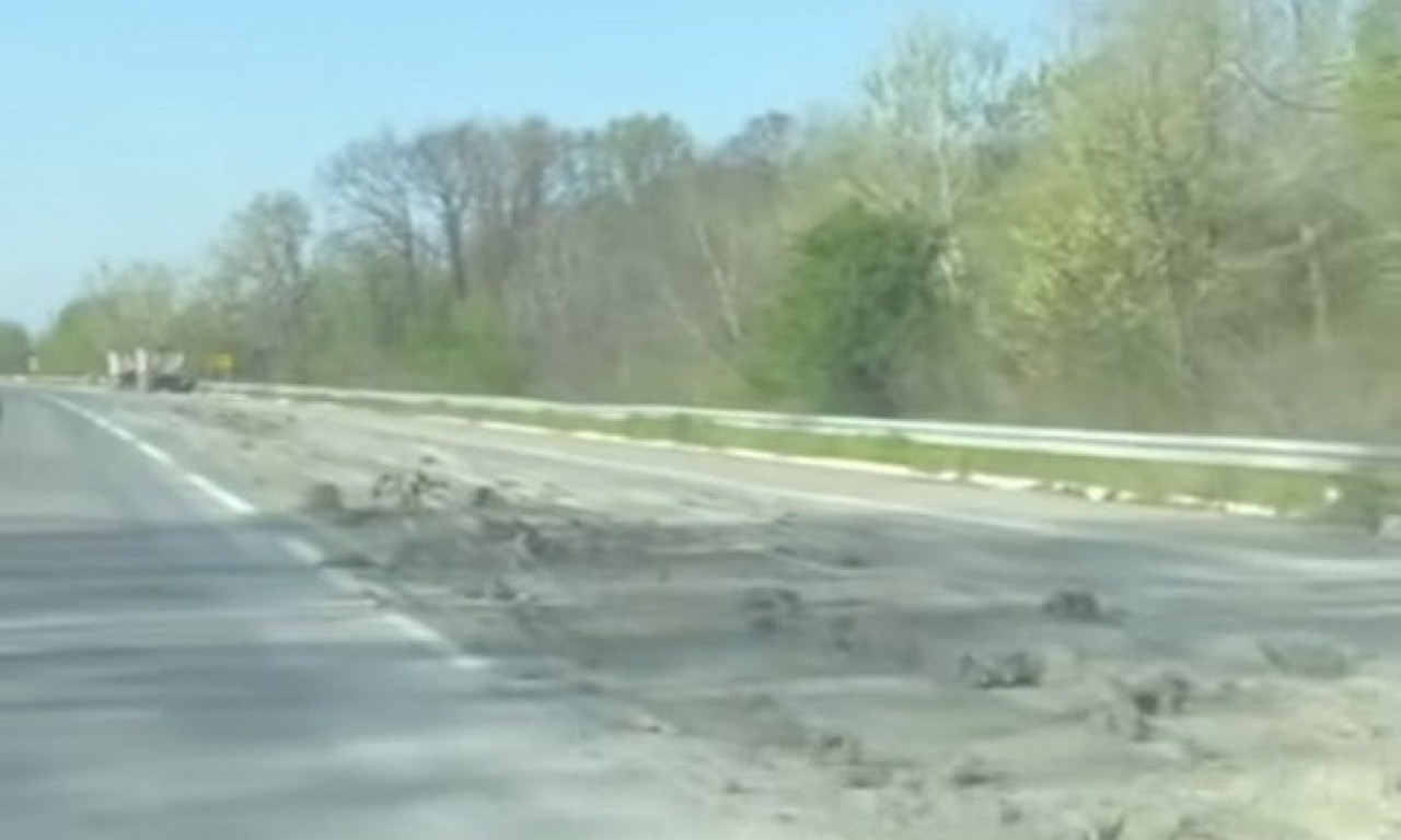 RASUT KAMEN NA PUTU IZ BEOGRADA KA OBRENOVCU Vozači, budite oprezni (VIDEO)