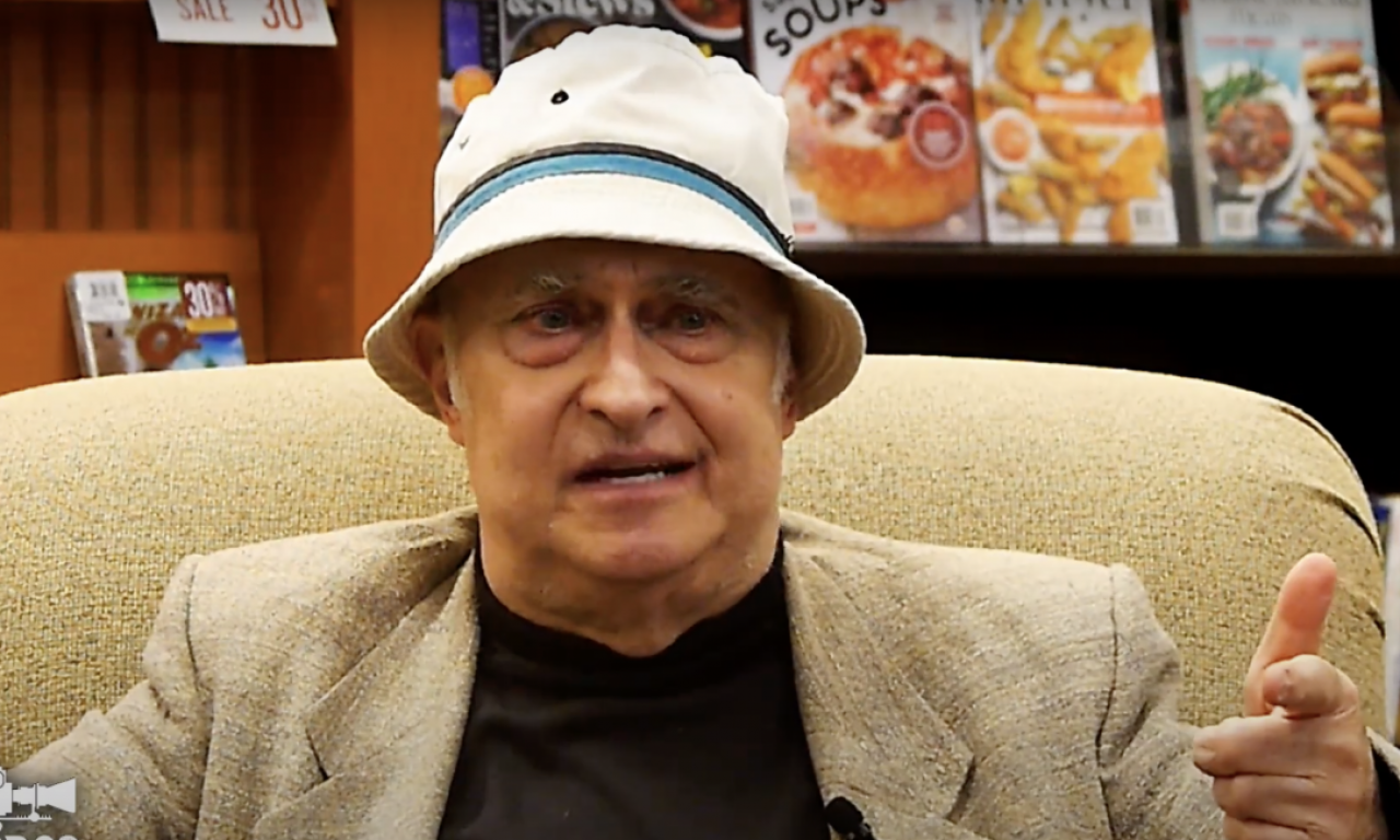 UMRO GLUMAC ČIJE SERIJE SU MNOGI OBOŽAVALI Preminuo od sepse! Nižu se saučešća poznatih