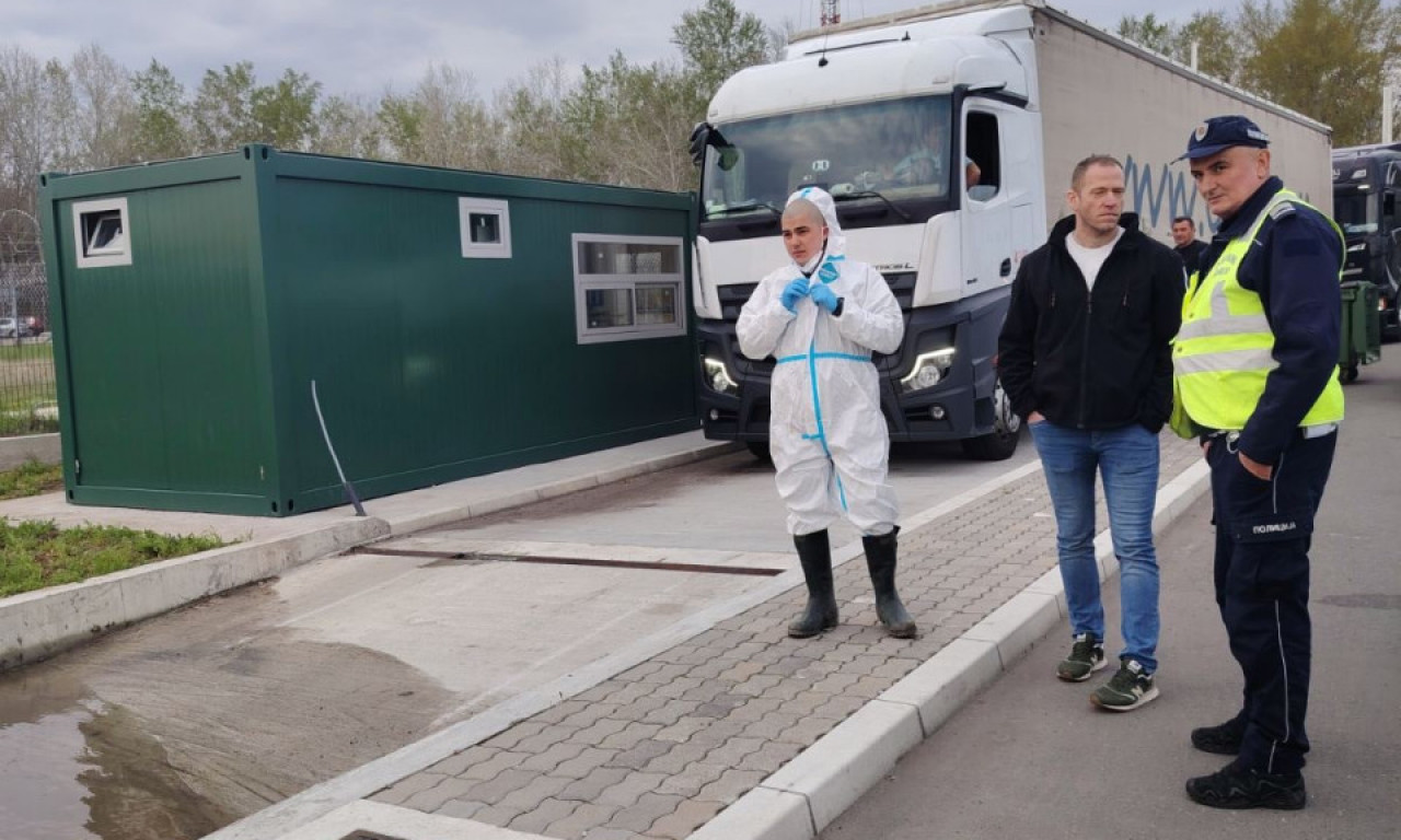 BOLEST JE SMRTONOSNA I BRZO SE ŠIRI Na Horgošu hitno postavljene dezobarijere: Ministarstvo ima važan apel! (FOTO)