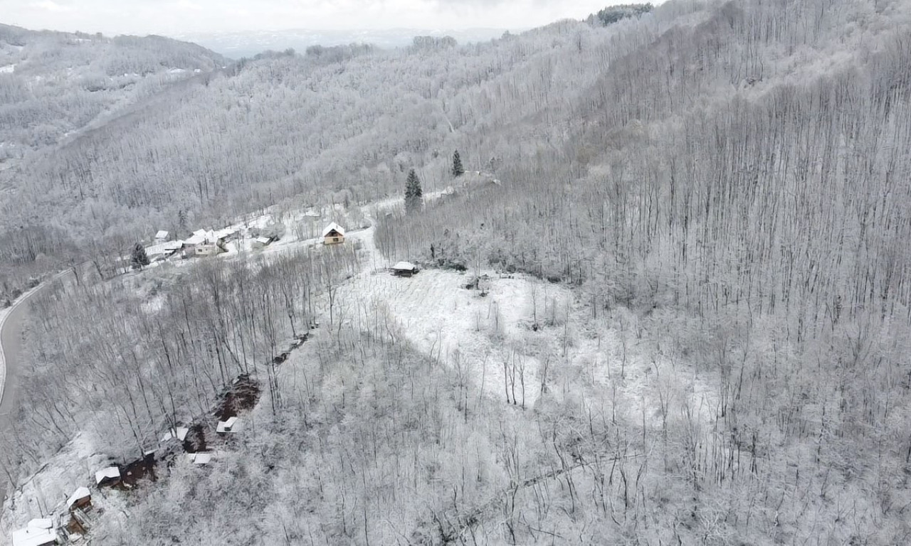 POGLEDAJTE NESTVARNE SLIKE SA SRPSKIH PLANINA! Zabelele se kao da je prava zima (VIDEO+FOTO)