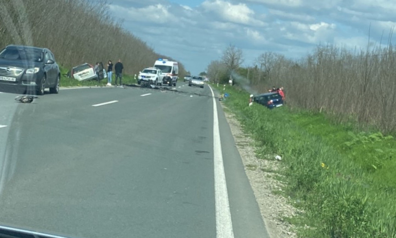 DEČAKU (11) KOJI JE PRIMLJEN U BOLNICU SE BORE ZA ŽIVOT! Evo šta je sa drugim detetom povređenim u nesreći kod Bečeja
