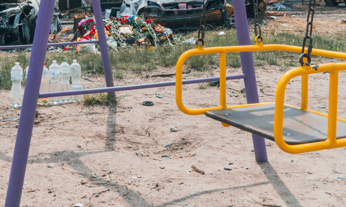 ZAPALJENO IGRALIŠTE ZA DECU SA POSEBNIM POTREBAMA Iza tek izgrađenih sprava ostao samo garež (FOTO)