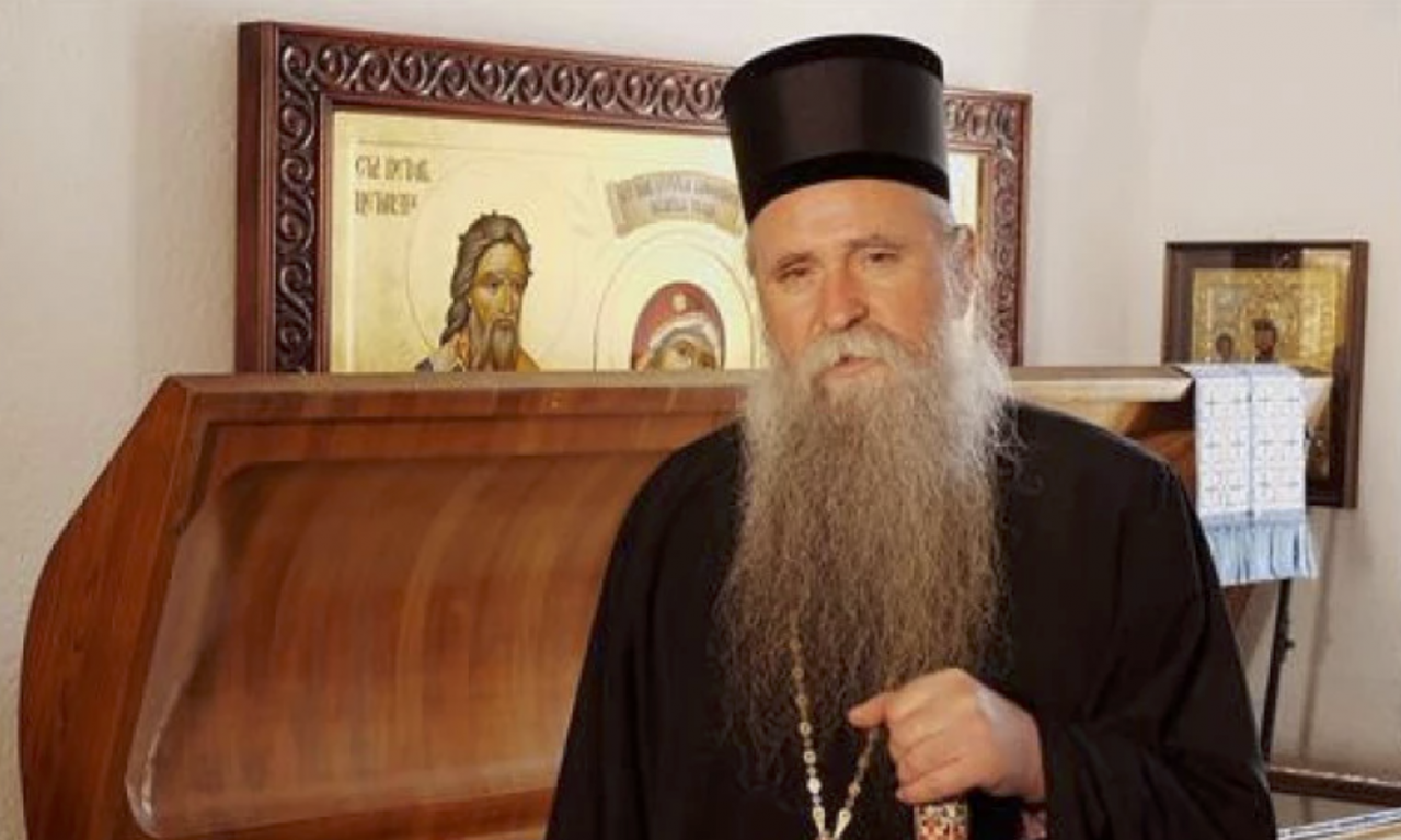 "NAROD ŽELI DA SE MOLI U SVETINJAMA NA KOSOVU" Govor mitropolita Joanikija povodom Blagovesti svi treba da pročitaju