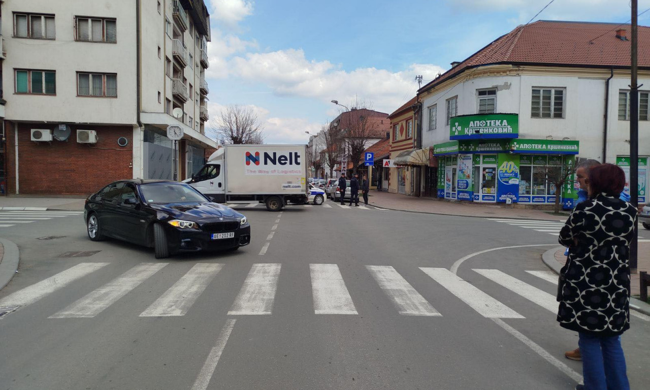NIJE ZVANIČNO, ALI PRIČALO SE... Meštani otkrili strahote o muškarcu koji se ubio u centru Kosjerića (FOTO)