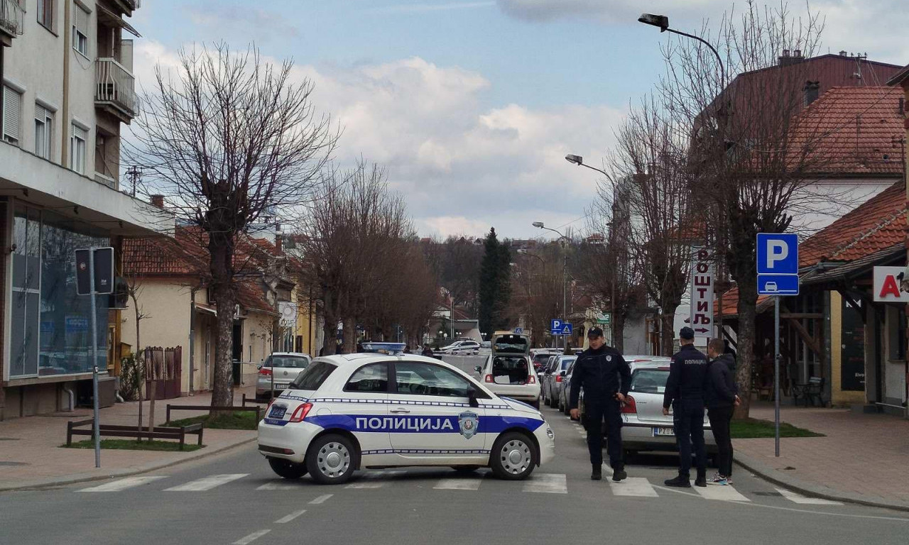 PRVE SLIKE IZ KOSJERIĆA! Oteo iz ruke policajki pištolj, pa presudio sebi