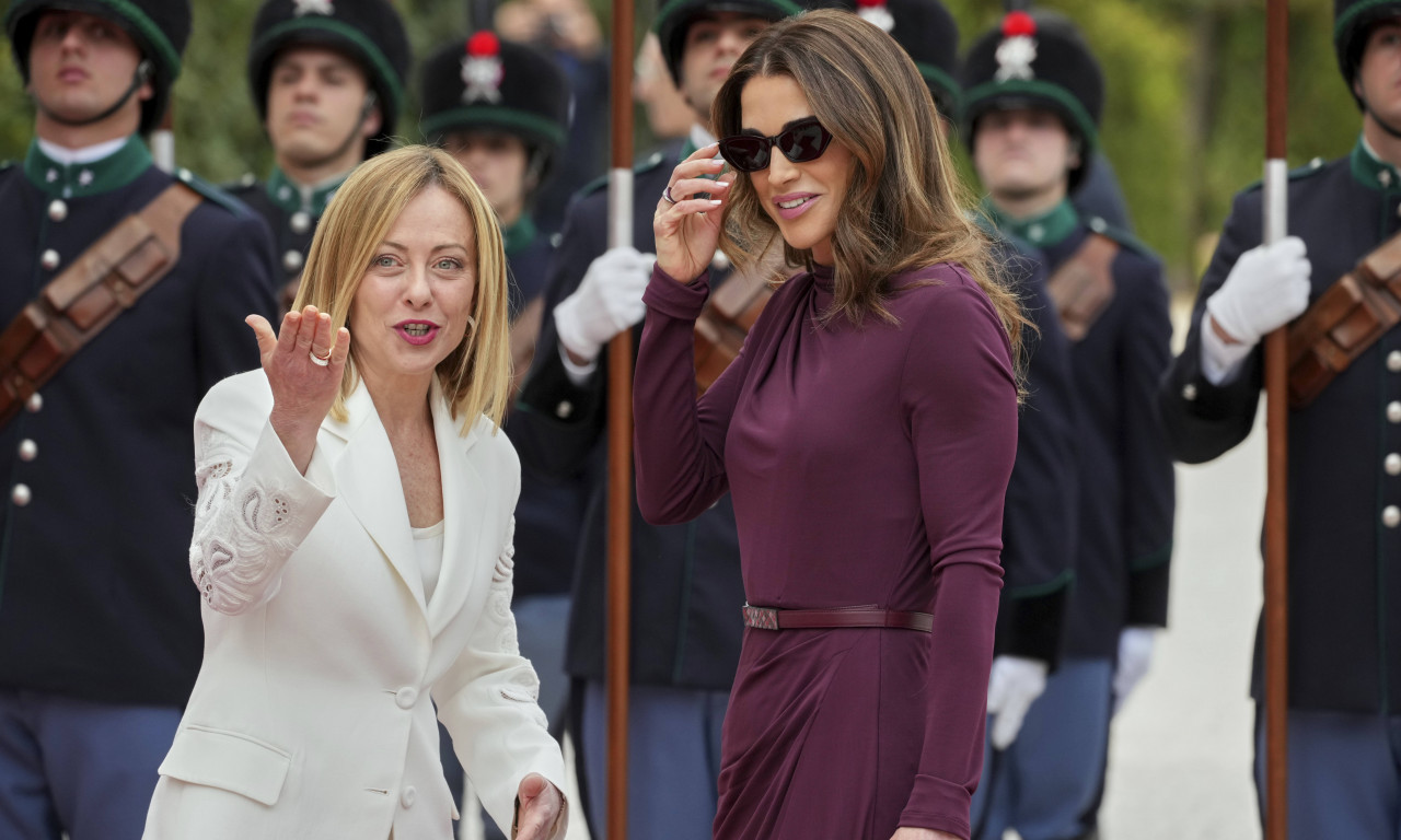 DVOBOJ NA ŠTIKLAMA Đorđa igra na sigurno, Ranija diktira pravila (FOTO)