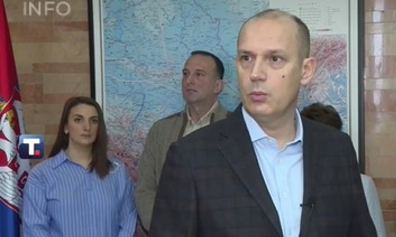 PAMET SE VRAĆA KUĆI Lončar uručio ugovore o radu zdravstvenim radnicima koji se vraćaju u Srbiju (VIDEO)