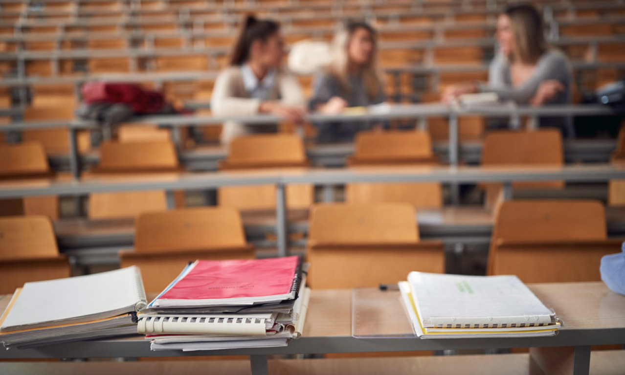 STUDENTI OVOG FAKULTETA IZAŠALI IZ BLOKADE! Evo kada im počinje ispitni rok