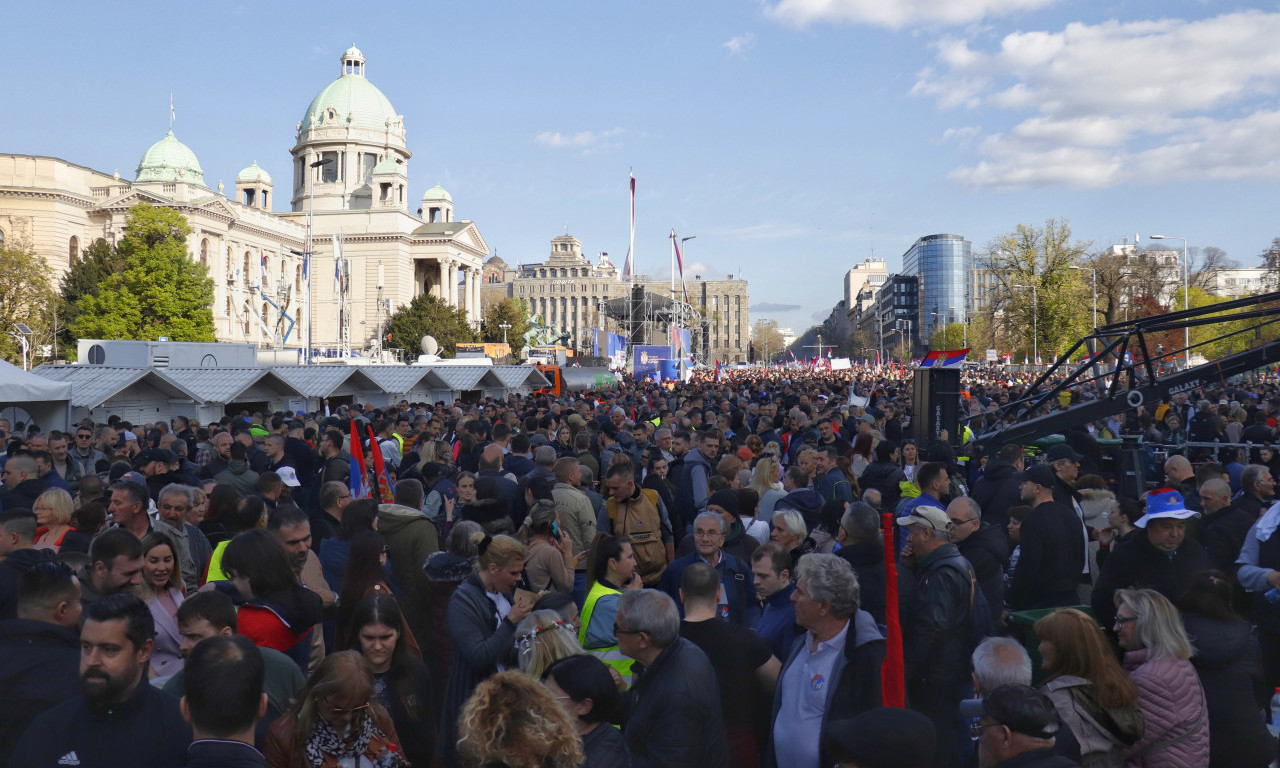 CENTRALNO OKUPLJANJE U SUBOTU PROTEKLO BEZ VEĆIH INCIDENATA Privedeno 25 lica, policija bila na visini zadatka