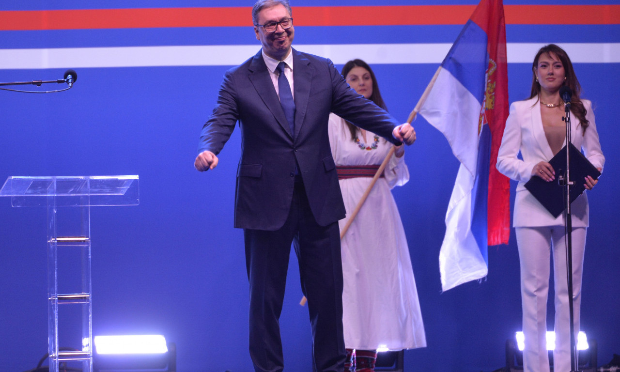 VUČIĆ POSLAO MOĆNU PORUKU: "Ne možete da slomite kičmu srpskom narodu" (VIDEO)