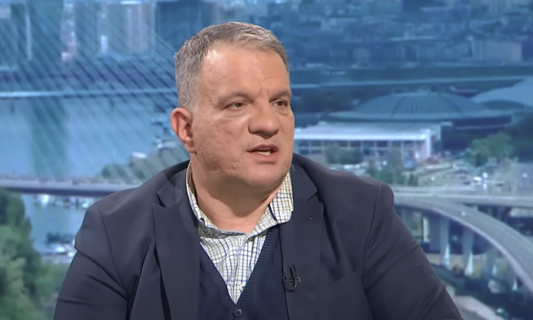 DEJAN VUK STANKOVIĆ PODNEO KRIVIČNU PRIJAVU ZBOG PROGANJANJA Novi ministar prosvete odlučio se na ovaj korak