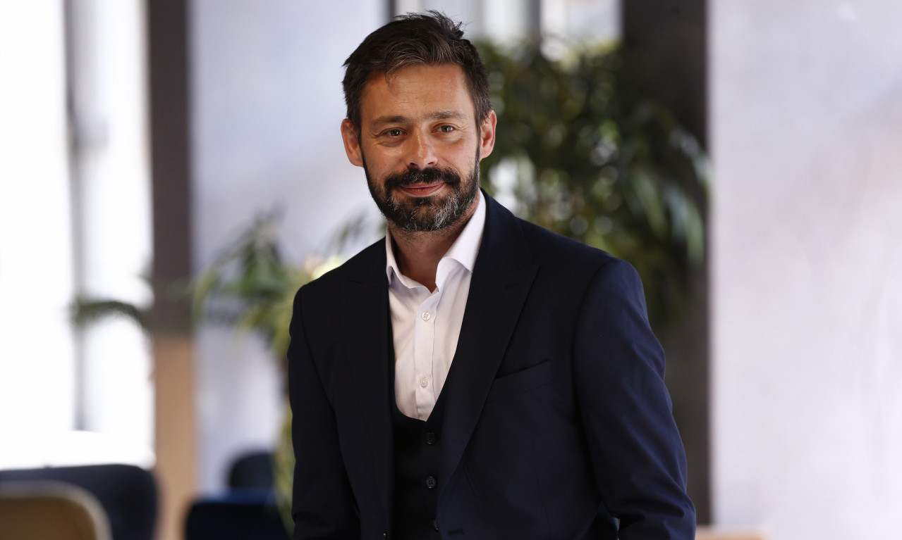 MILAN VASIĆ I NOVAK ĐOKOVIĆ ZAJEDNO NA TERENU! Glumac otkrio detalje duela u dublu (FOTO)
