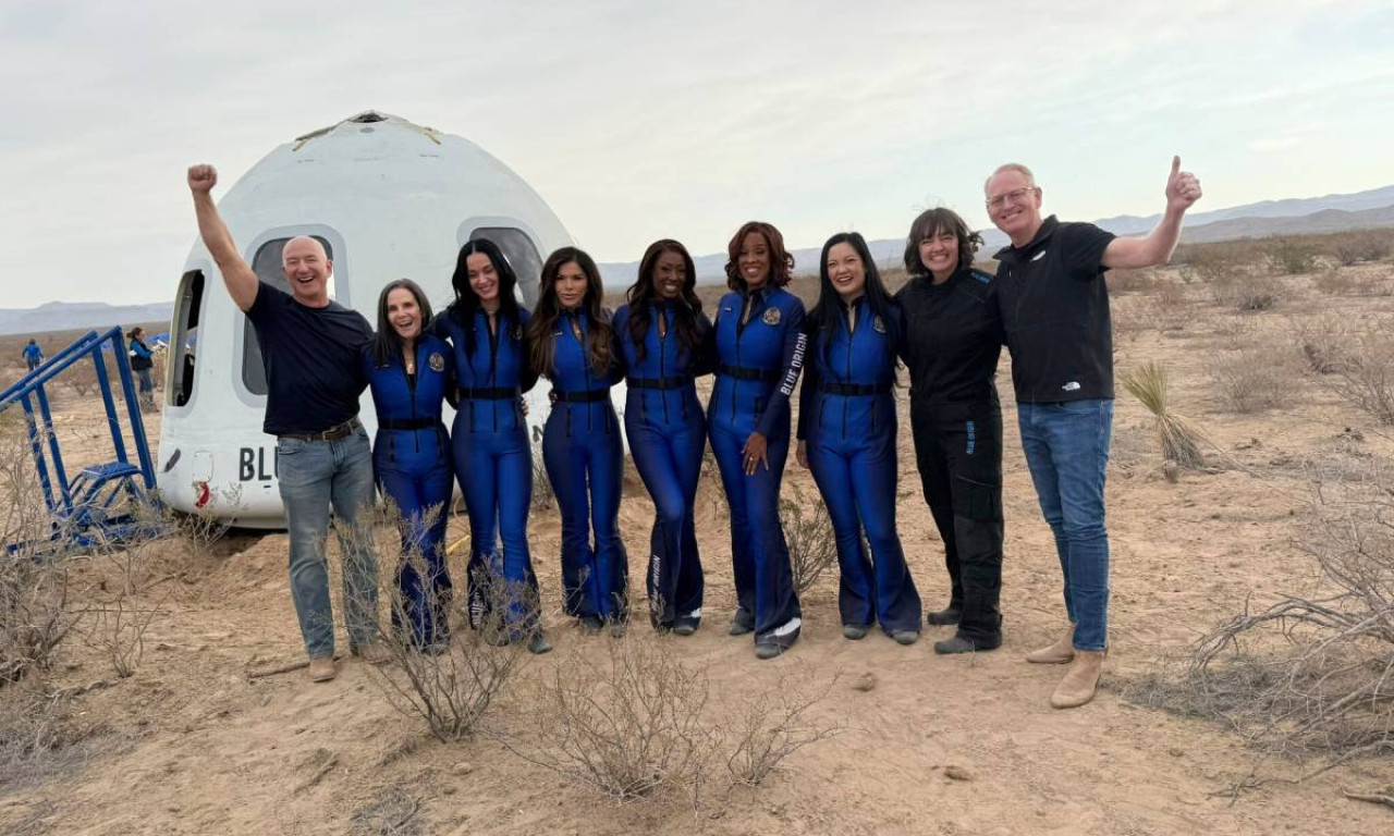 SPEKTAKL U SVEMIRU! Evo šta su radile žena milijardera i Keti Peri na ivici vasione, otkriveni svi detalji (VIDEO)