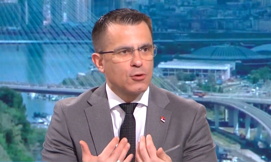 MINISTAR MILIĆEVIĆ U LESKOVCU: Tematski kampovi za decu iz dijaspore tokom leta jedna od ideja