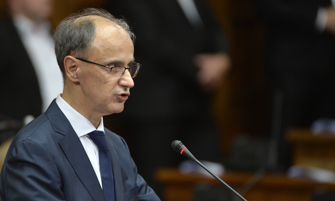 PREMIJER MACUT: Vlada spremna da učestvuje u realizaciji programa jubileja Matice Srpske