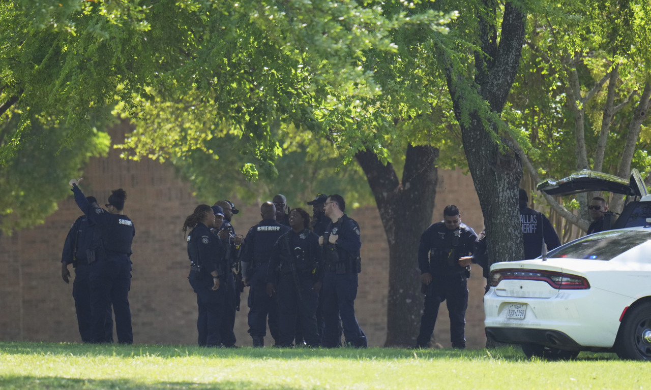 PUCNJAVA U SREDNJOJ ŠKOLI U DALASU: Najmanje tri žrtve, traga se za učenikom koji je pucao! (VIDEO)
