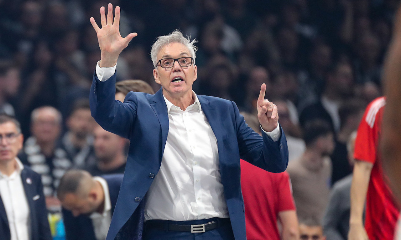 SRAMNO! TRENER BAJERNA GAĐAO ZVEZDINU KLUPU Crveno-beli hitno reagovali