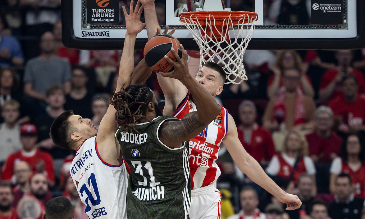 ZVEZDA BESNA NAKON KRAĐE U MINHENU: Koliko koraka je ovo bilo - 1, 2, 3, 4.....(VIDEO)