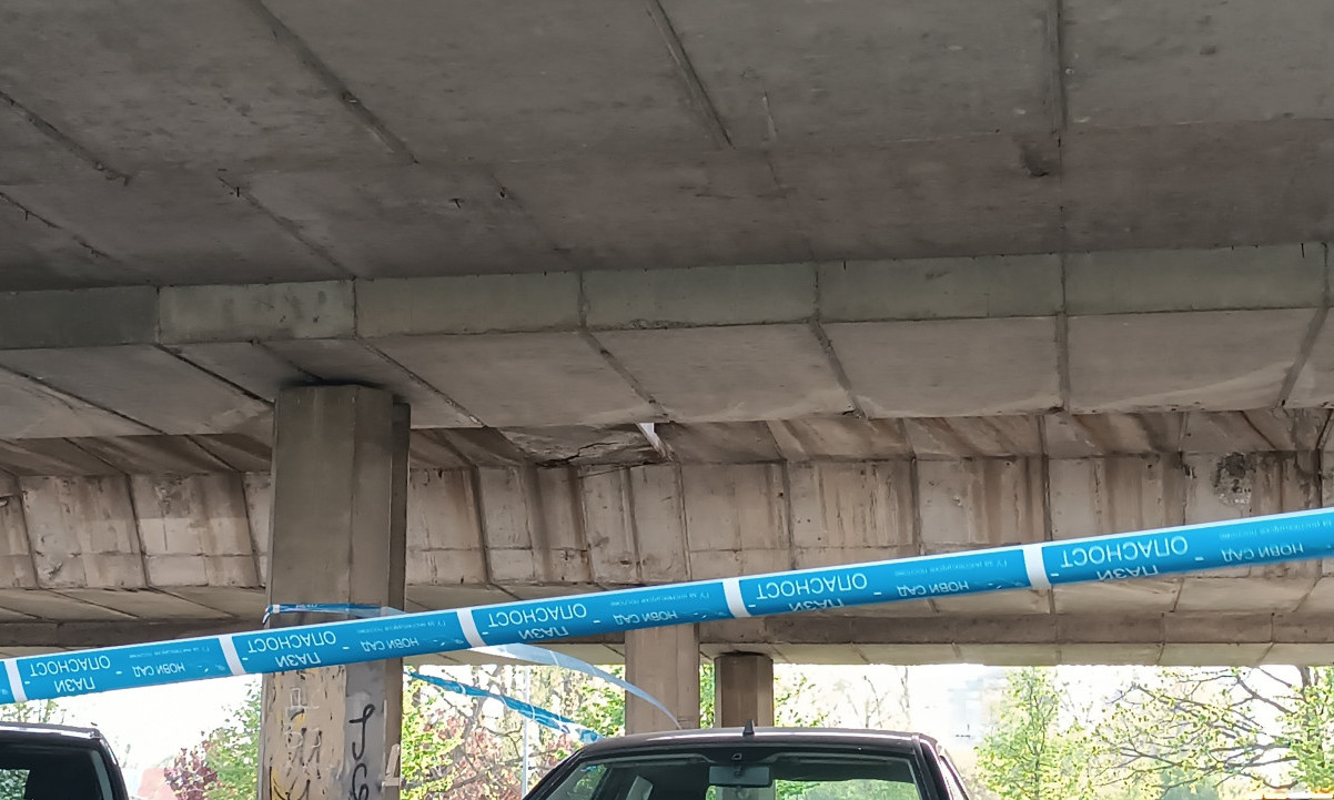 ZATVOREN MOST SLOBODE U NOVOM SADU Napukao nosač betonskog stuba! (FOTO+VIDEO)