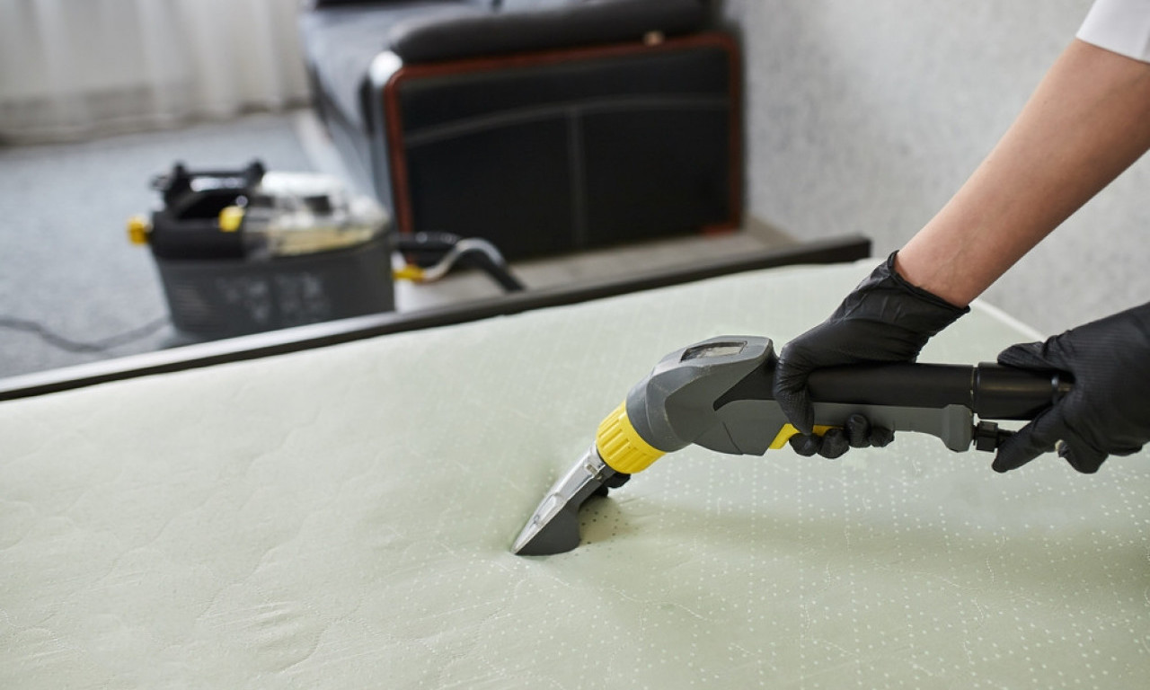 ZABORAVI NA FLEKE I NEPRIJATAN MIRIS Dušek se čisti ovako – brzo i domaćinski