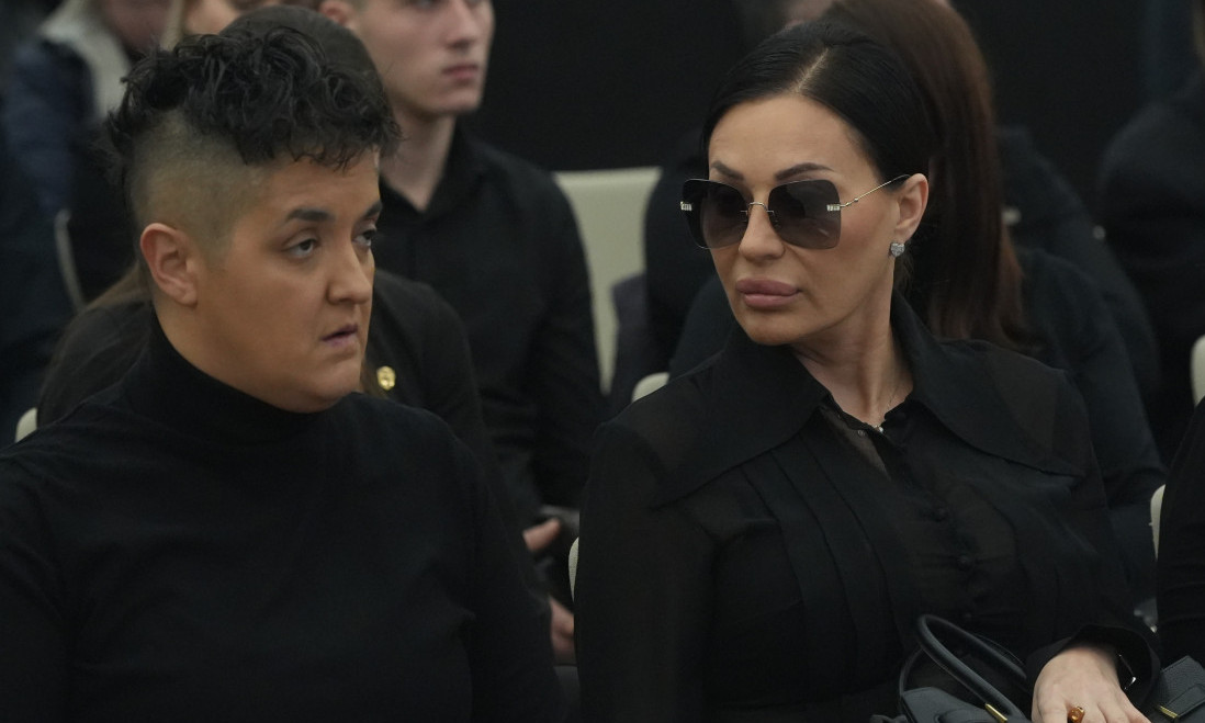 SKANDAL U “ZVEZDAMA GRANDA” Marija Šerifović odbila da glasa – Ceca vikala: "Sram vas bilo profesije kojom se bavite!"