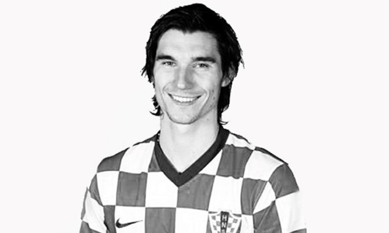 NIKOLA JE ŽIVEO FUDBAL DO POSLEDNJEG TRENUTKA NA OVOM SVETU Hrvatska plače zbog smrti bivšeg reprezentativca (FOTO)