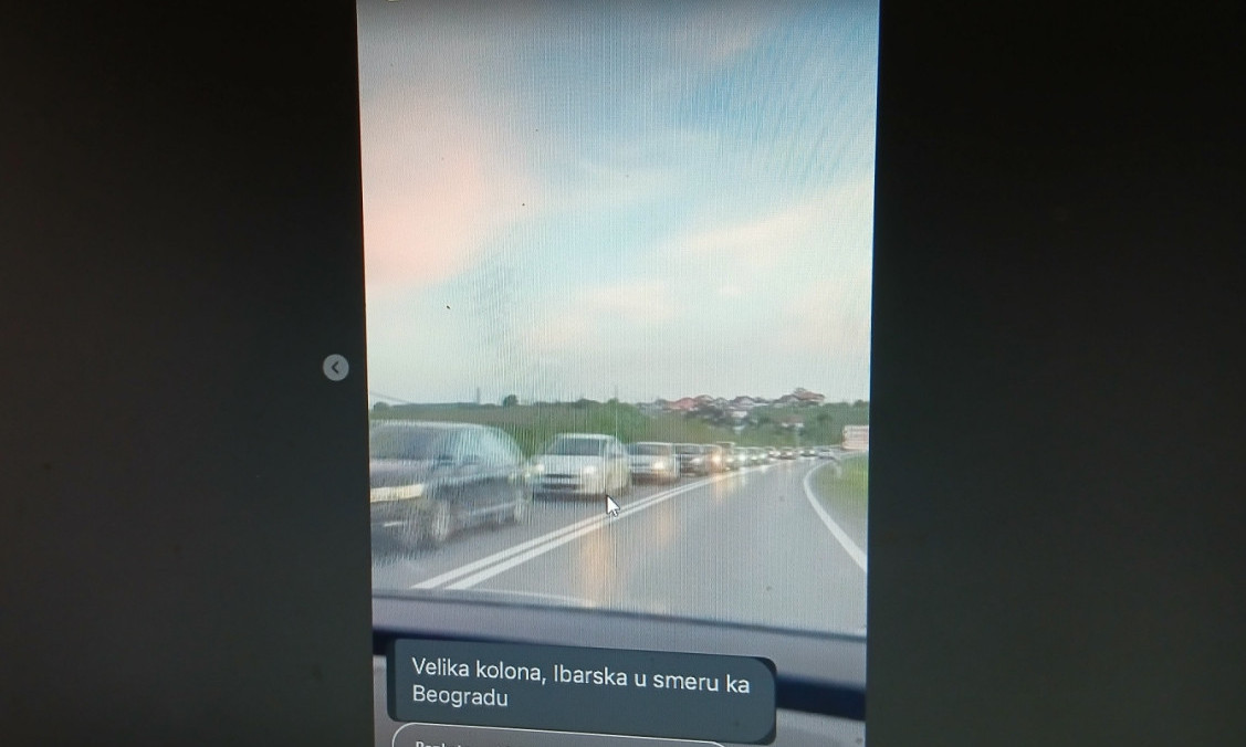 VELIKE GUŽVE KOD LIPOVICE: Kolone vozila na Ibarskoj u pravcu ka prestonici (FOTO)