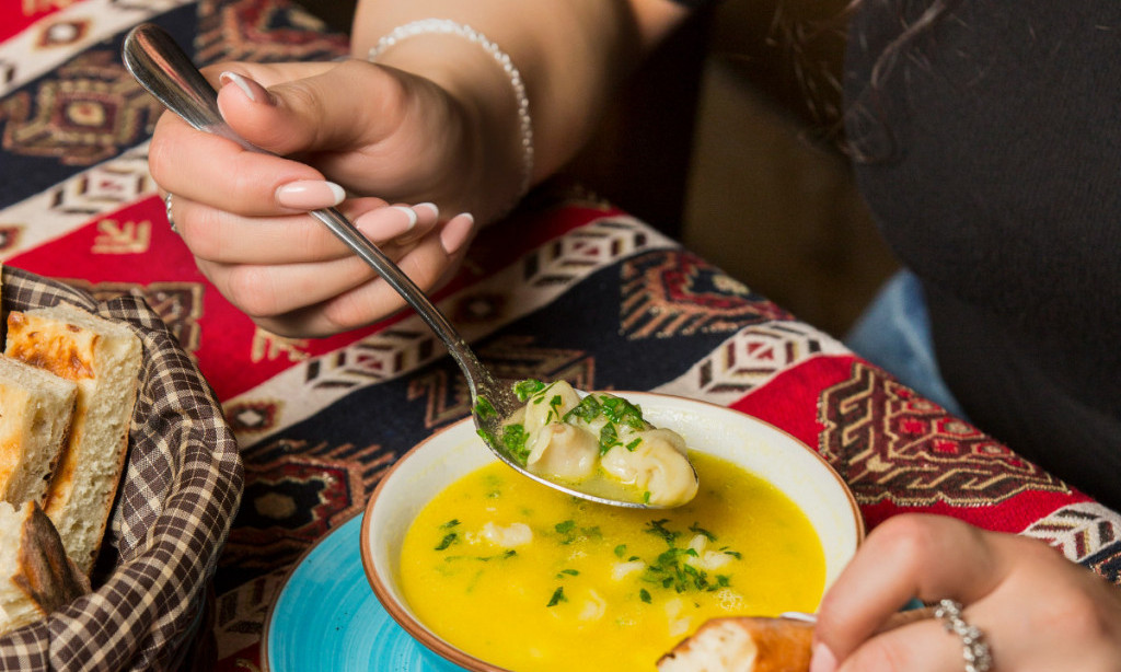 NEKA TRPEZA NE BUDE MUKA Evo kako da drugi dan Vaskrsa prođe lagano