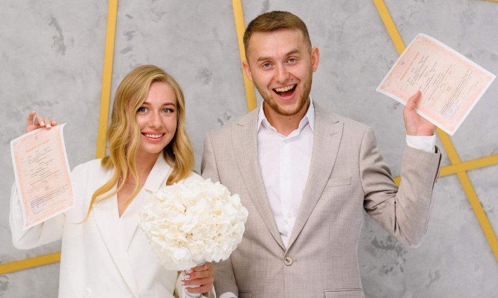 POČINJE SEZONA SVADBI! Ovo su najbolje godine za brak - kažu stručnjaci