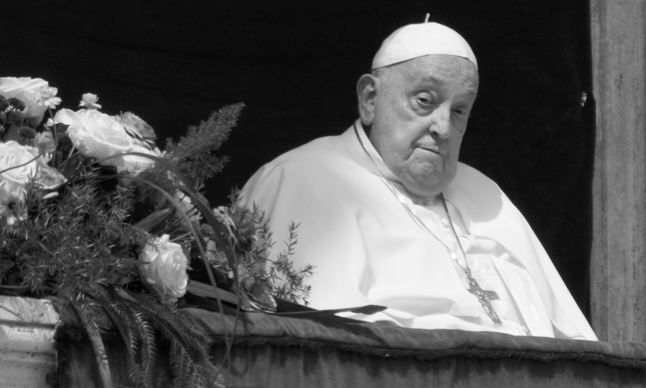 "NA GROBU NEKA PIŠE SAMO JEDNO..." Objavljen testament papa Franje