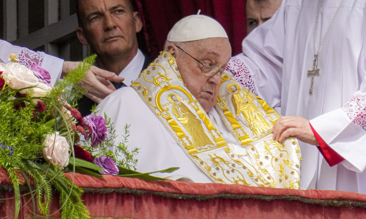 OTKRIVENO Ovo su poslednje papine reči: Ovom čoveku zahvalio dirljivim rečima