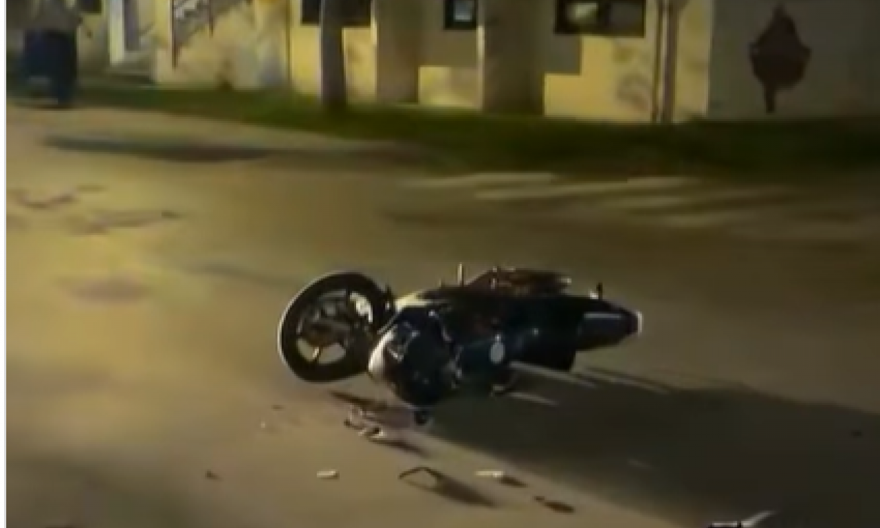 OBOREN MOTOCIKLISTA U SUBOTICI: Policijske rotacije u gradu, saobraćaj obustavljen, delovi vozila po putu (VIDEO)
